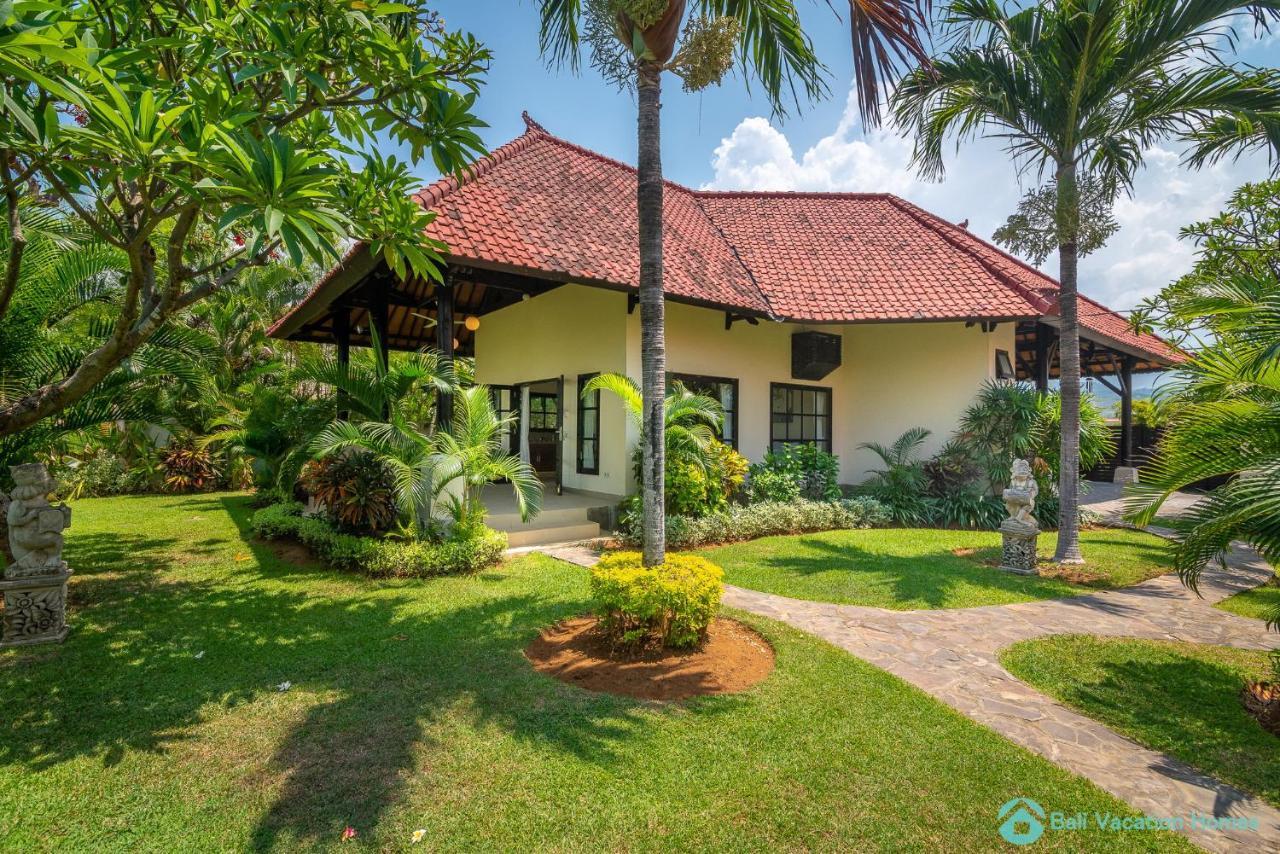 Villa Namaste - Beachfront At Lovina 10P, Pool, Bbq Banjar  Exteriör bild